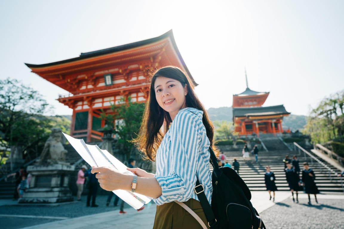 Go with Confidence: The Complete Guide to Travelling in Japan