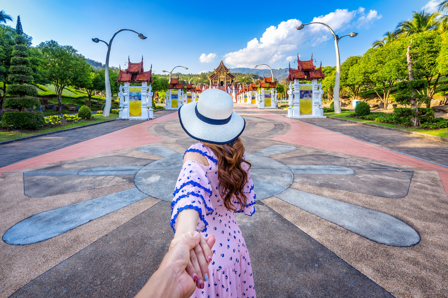 Twin Towers Luxury Escape - 11 days begovo