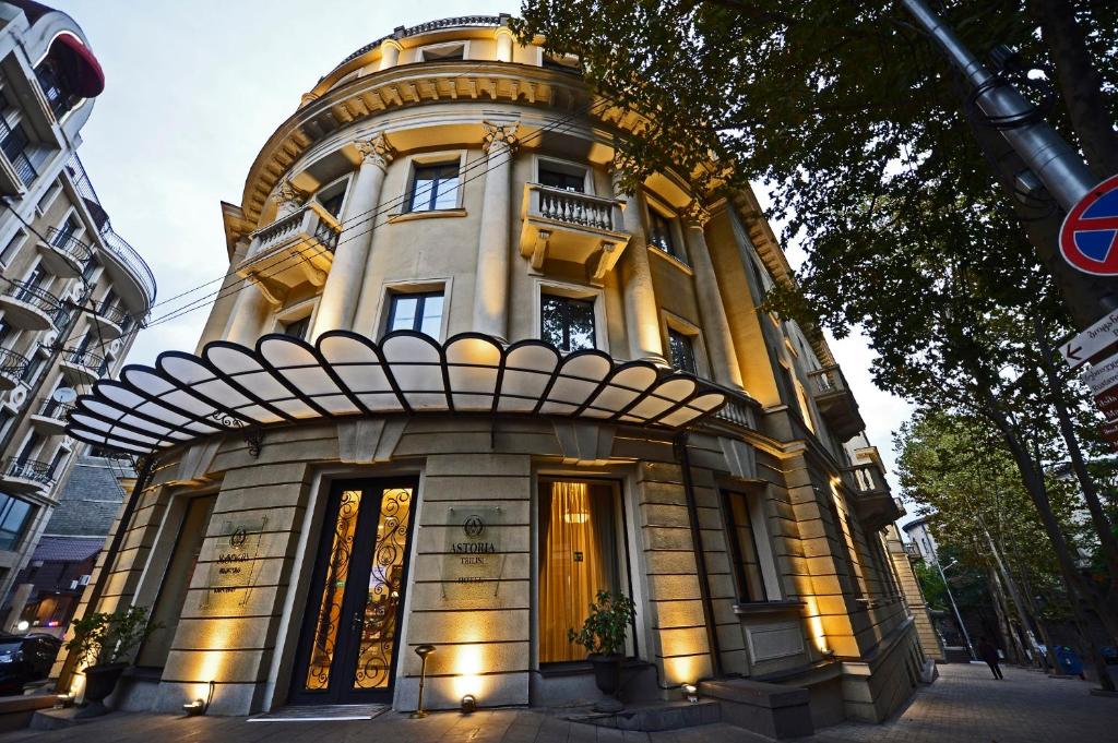 Astoria — luxury hotel