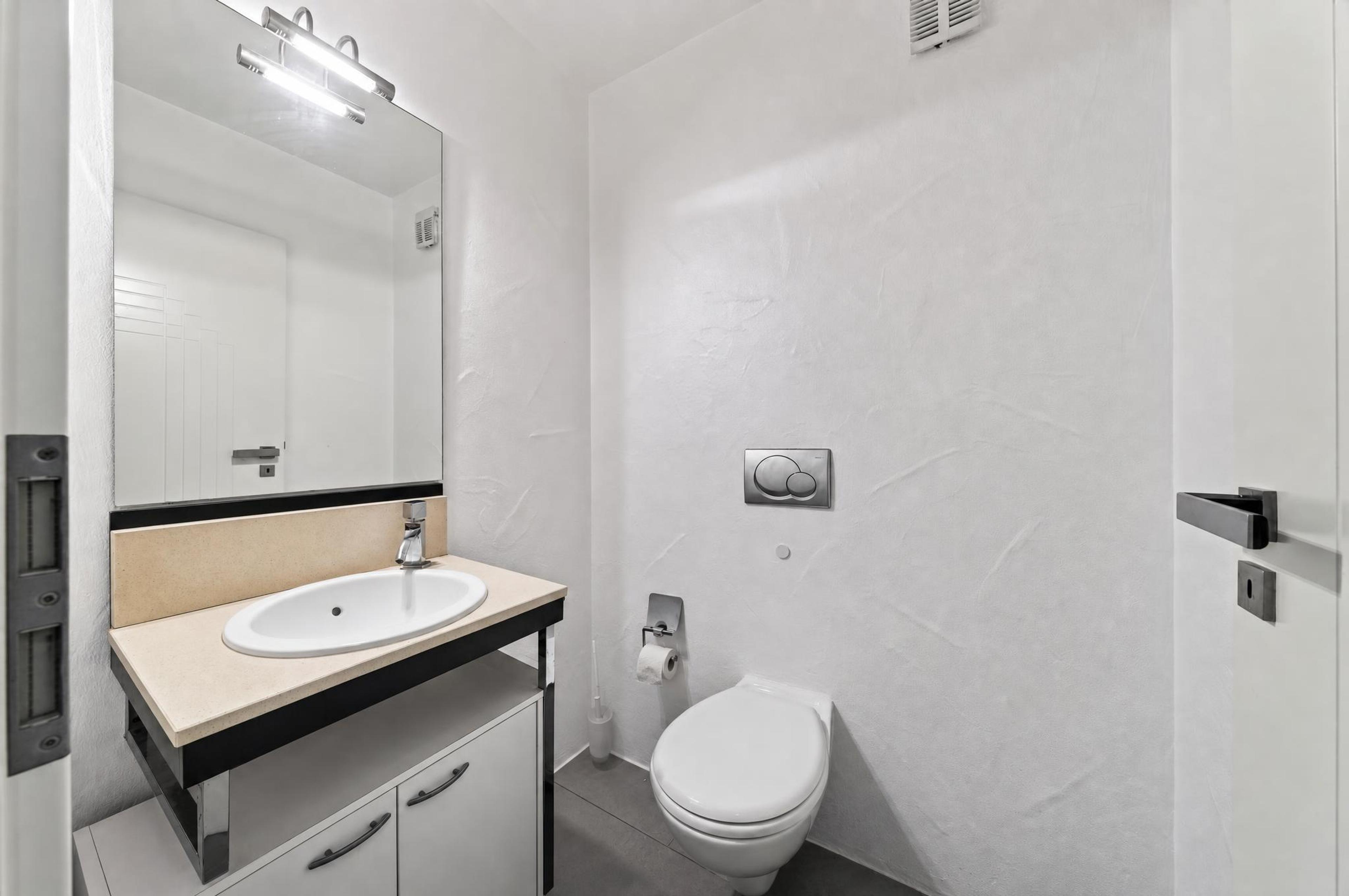 WC et lavabo