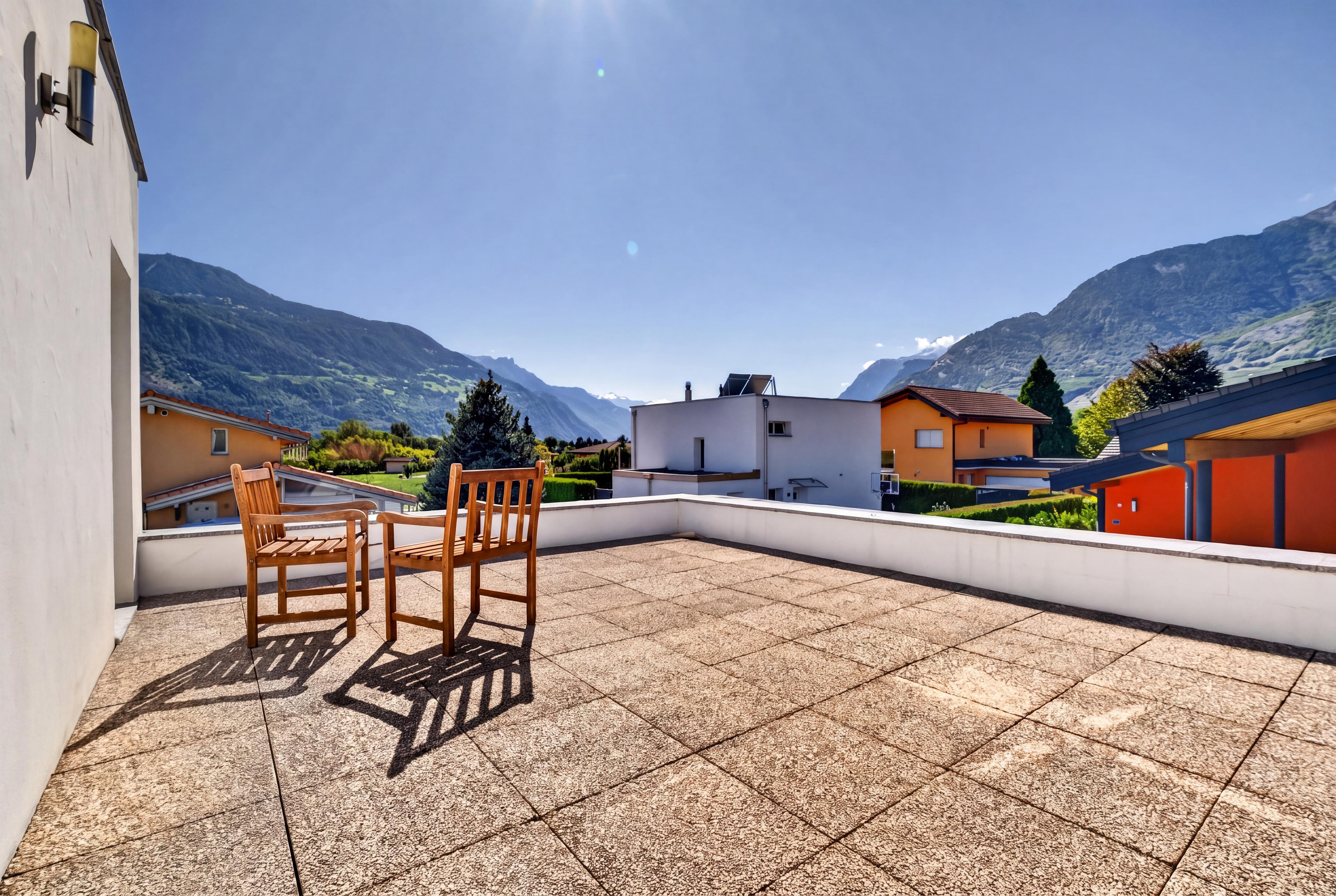 Vue depuis la terrasse au 1er étage