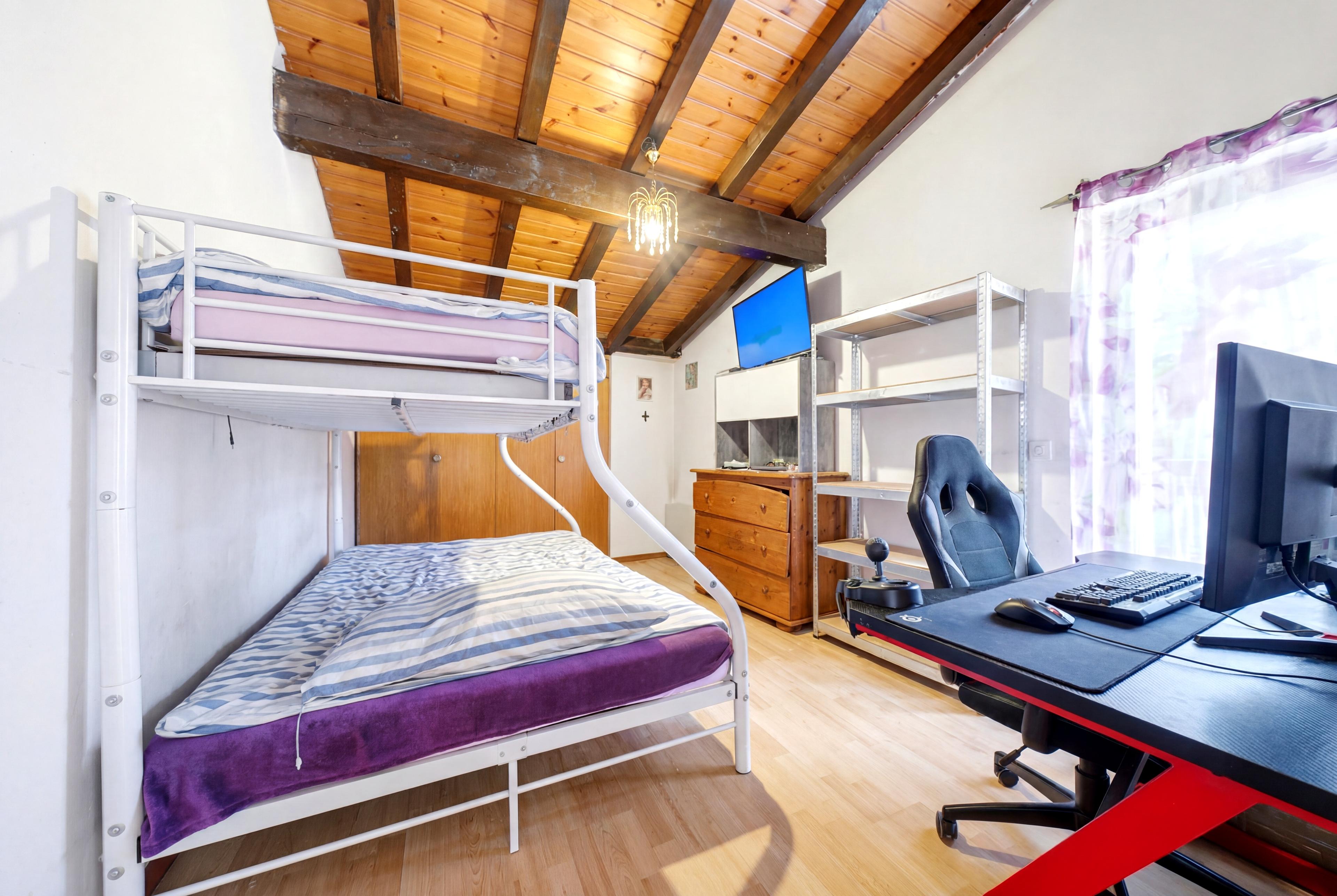 Appartement 4,5p - Chambre 2 au 2e étage