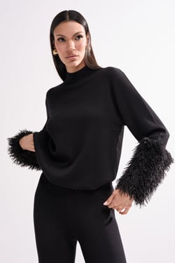 AKIRA Cozy Vibes Sweater With Fur Cuff | Black | Size Large