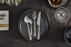 nkuku Osko Cutlery Set Set Of 16 | Serveware | Brushed Silver