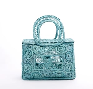 Caracoli Box Handwoven Iraca Purse - Solid Color / Baby Blue