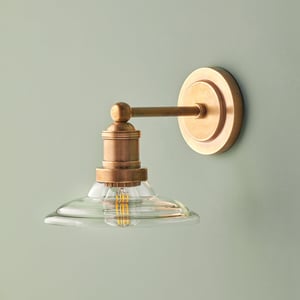 Vessalto wall light in brass and glass