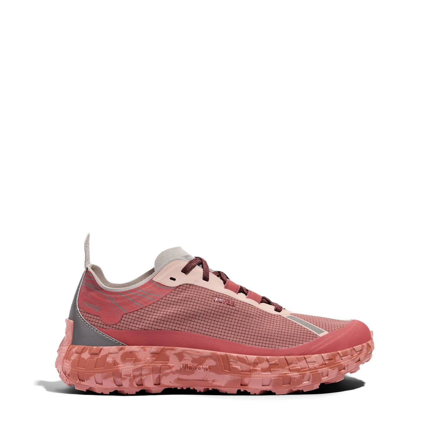 Norda Womens The 001 RZ Trainer Vermillion