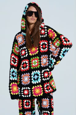 AKIRA Festival Girly Oversized Crochet Sweatshirt | Black | Size Large/XL