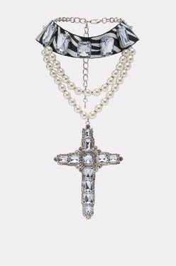 AKIRA Walk On The Wild Side Statement Necklace | Black