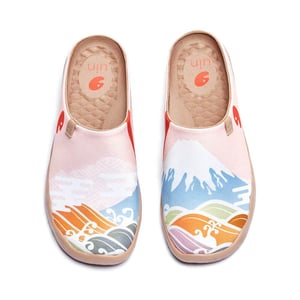 Spring in Mount Fuji Slipper - 10.5
