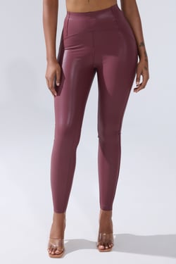 AKIRA Rio High Rise Legging With 4 Way Stretch In Oxblood | Size 3X