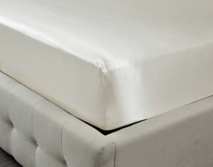 QE Home 100% Mulberry Silk Fitted Sheet in Snow, White, King
