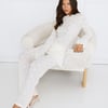 Closet Status Set Cream