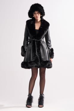AKIRA Adrienne Fur Trim Coat | Black | Size Medium