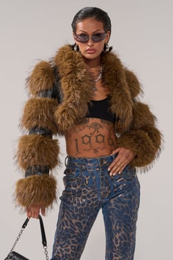 AKIRA New Lovergirl Ultra Crop Fur Trim Moto Jacket | Black | Size 1X