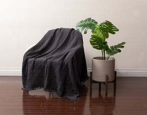 QE Home Muslin Gauze Throw in Obsidian, Black