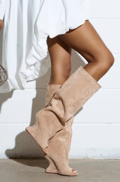 AKIRA Azalea Wang Vincent Nude Faux Suede Open Toe Boot | Size 11