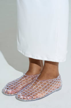 AKIRA Linus Clear Flat Shoes | Size 5