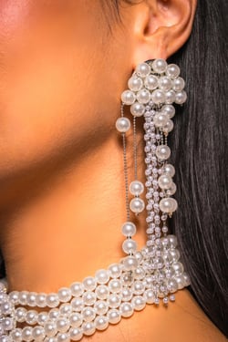 AKIRA Drippin In Pearls Earrings