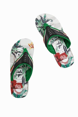 Weird Fish Lexington Printed Flip Flops Peapod Size 9