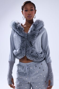 AKIRA Movin Different Sweatshirt With Fur Trim | Size 1X