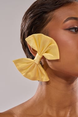 AKIRA Spring Szn Bow Earrings