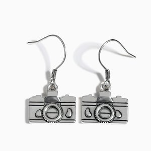 Jeulia "Cool Camera" Sterling Silver Earrings