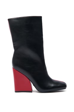 AKIRA Azalea Wang Marama Color Blocked Chunky Bootie | Black Red | Size 9