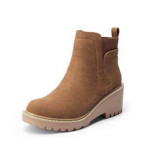 DREAM PAIRS  Lug Outsole Pull On Chelsea Boots