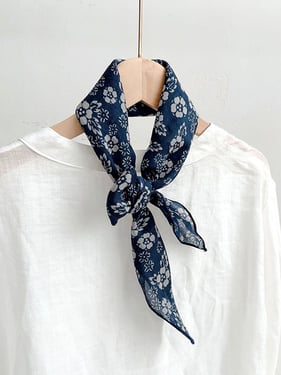 Ramie Vintage Print Handkerchief - Navy Blue / One Size