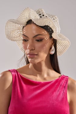 AKIRA Pearl Dreams Bucket Hat