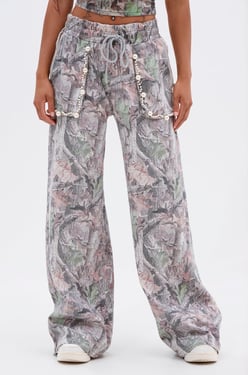 AKIRA Meet Me Halfway Wide Leg Pants | Size XL