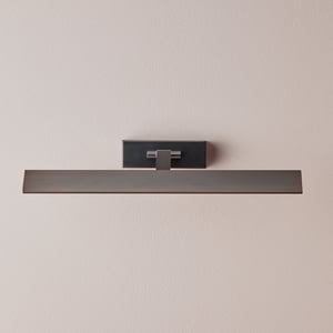 Medium Pelton picture light in bronze