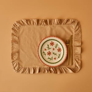 Elegance Cotton Ruffled Edge Placemat - Beige