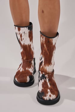 AKIRA Azalea Wang Marleigh Cow Flat Bootie | Size 11