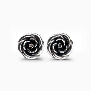 Jeulia "Love in Bloom" Floral Sterling Silver Earrings