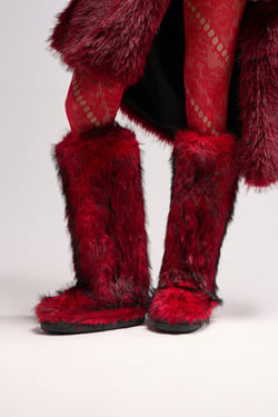 AKIRA Azalea Wang Faramun Multi Flat Fur Knee High Boot | Red | Size 7