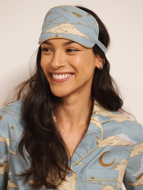 Cotton Eyemask Light Blue Cloudy Skies - ONE SIZE / Blue