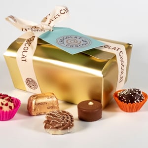 Medium Ballotin - 18 Chocolates
