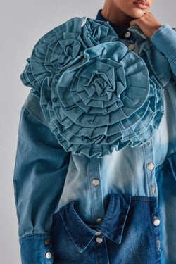 AKIRA So Fine Denim Brooch | Light Blue