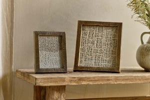 nkuku Ranoli Iron Etched Photo Frame | Decorative Accessories | Antique Brass | 8 x 10