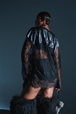 AKIRA Show Off Lace Jersey Top | Black | Size Large
