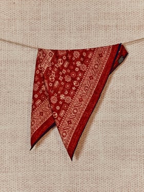 Wool Silk Printed Neck Square Scarf - Red Print / One Size