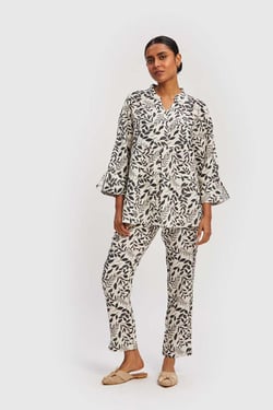 The Monochrome Shirt - Autumn Leaves Charcoal / XS
