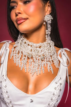 AKIRA Yours Truly Pearl Statement Necklace