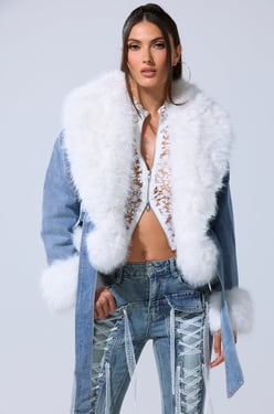 AKIRA Lainey Fur Trim Denim Moto Jacket | Light Blue | Size Medium
