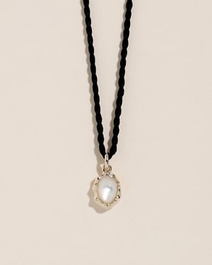 June Ovalado Pendant