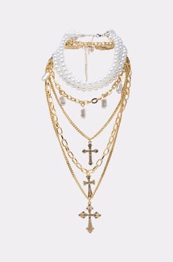 AKIRA Take Me On A Trip Necklace