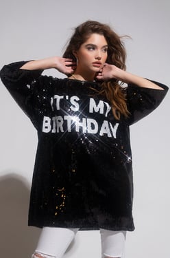 AKIRA Its My Birthday Sequin T-Shirt Dress | Black | Size Large/XL