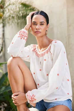 Maise Embroiderd Top